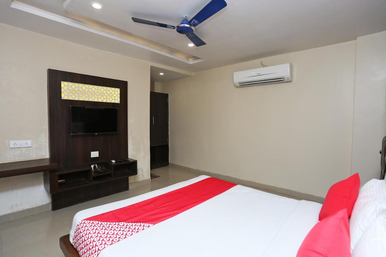 Oyo Flagship 43897 Redstone Hotel Gwalior Buitenkant foto