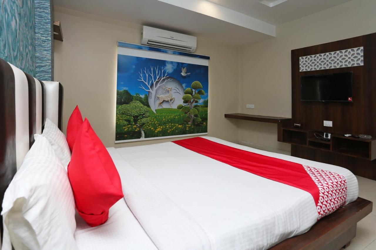 Oyo Flagship 43897 Redstone Hotel Gwalior Buitenkant foto