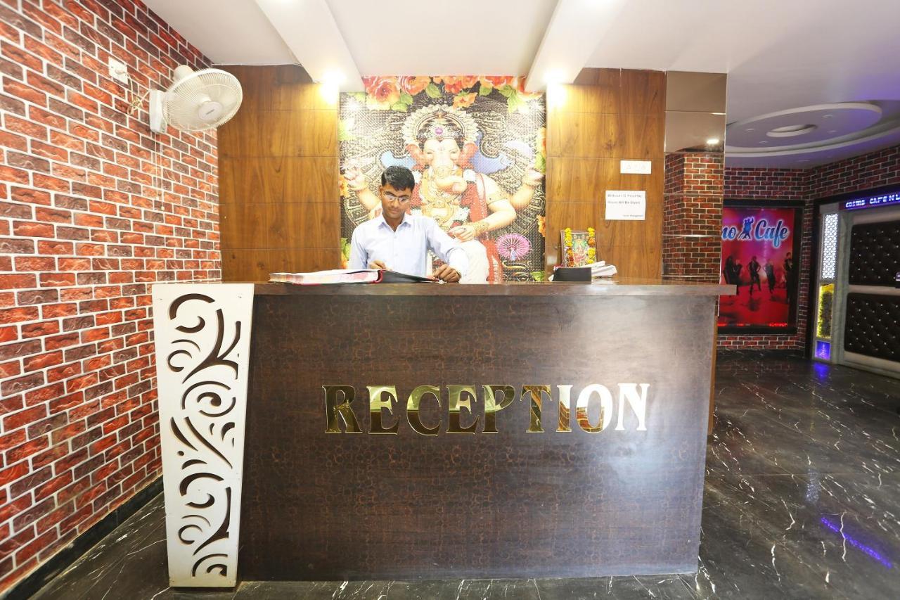 Oyo Flagship 43897 Redstone Hotel Gwalior Buitenkant foto
