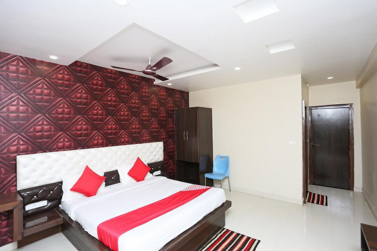 Oyo Flagship 43897 Redstone Hotel Gwalior Buitenkant foto
